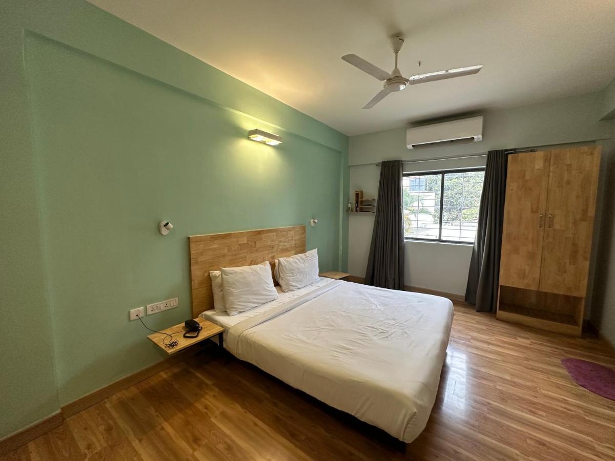 Upar Hotels Indiranagar Бангалор Екстериор снимка